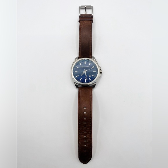 MICHAEL KORS Watch ‼️ (Please Check Description) - Picture 5 of 8